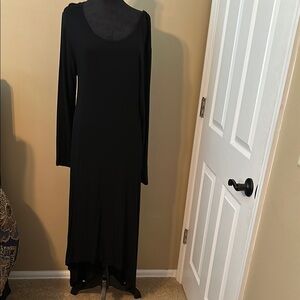 Charlie Paige Elegant Black Long Sleeve Dress